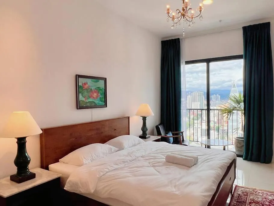 Klcc View With Balcony @ Chambers, Kl Near Lrt Pwtc & Sunway Putra Mall Kuala Lumpur Ma­lay­sia
